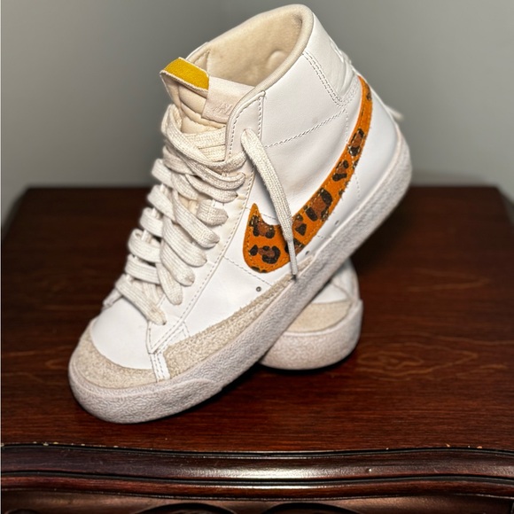 Nike Blazer mid 77 in white leopard 5 women’s - Picture 1 of 4